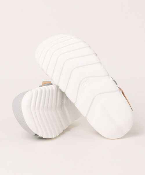 crocs（クロックス）の「【crocs】 Duet Max Clog（サンダル・レディース・グレー/カーキ・23.0cm/24.0cm）」の4枚目の写真