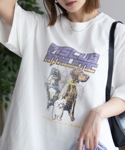 DISCUS(ディスカス)の「DISCUS イヌ アニマル プリントBIG 五分袖Tシャツ(Tシャツ/カットソー・レディース・ホワイト/チャコールグレー・L/M)」の1枚目の写真