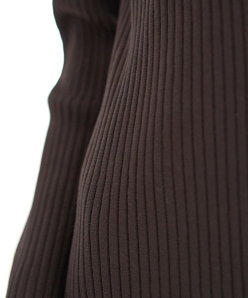 STYLE DELI（スタイルデリ）の「リブ編みVネックロングワンピース（ワンピース・レディース・ネイビー/ブラック/ダークブラウン・SMALL/MEDIUM）」の10枚目の写真
