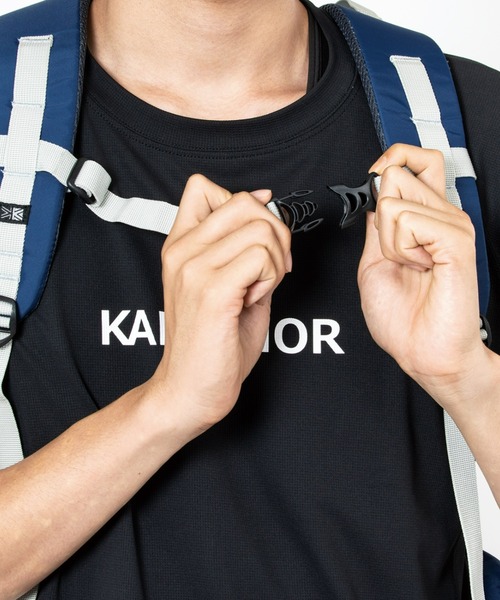 karrimor(カリマー)の「tatra 20(バックパック/リュック・メンズ・チャコールグレー/アイボリー/ブラック/ネイビー・FREE)」の14枚目の写真