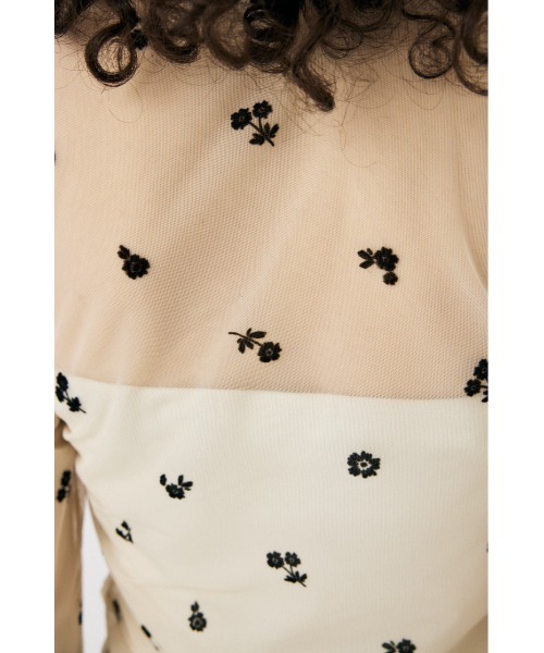 FLORAL TULLE GATHER ロングスリーブTシャツ（Tシャツ