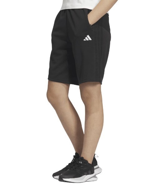 adidas(アディダス)の「アディダス adidas スリーストライプス レギュラーフィット ダブルニットショーツ(その他パンツ・レディース・ブラック×ホワイト/ブラック×ブラック・S/M/L/XL)」の2枚目の写真