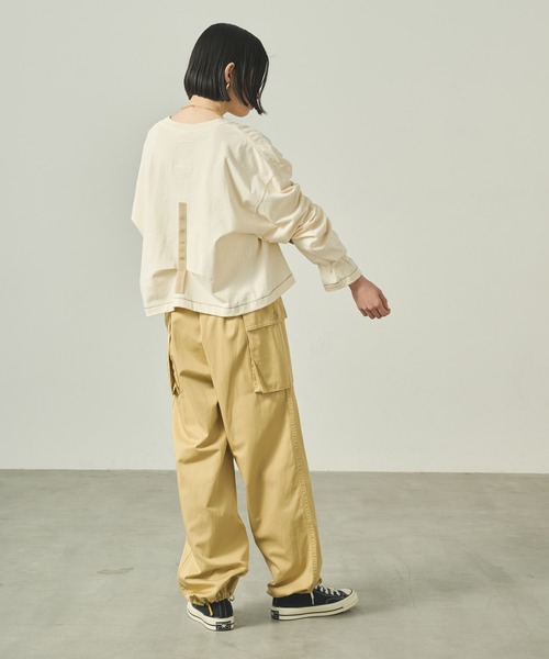 kha:ki(カーキ)の「「KHA:KI / カーキ」 リメイクTEEカーディガン REMAKE TEE CARDIGAN(カーディガン/ボレロ・レディース・ブラック/オフホワイト/サンドベージュ・1)」の14枚目の写真