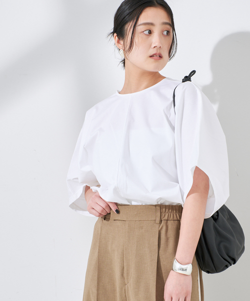 journal standard L'essage（ジャーナルスタンダードレサージュ）の「デザインフォルムカットソー（Tシャツ/カットソー・レディース・ベージュ/ブラック/ホワイト・FREE）」の2枚目の写真