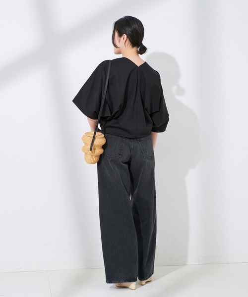 journal standard L'essage（ジャーナルスタンダードレサージュ）の「デザインフォルムカットソー（Tシャツ/カットソー・レディース・ベージュ/ブラック/ホワイト・FREE）」の6枚目の写真