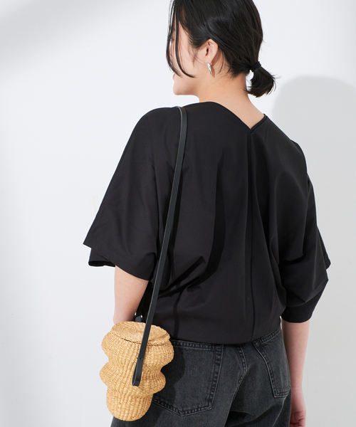 journal standard L'essage（ジャーナルスタンダードレサージュ）の「デザインフォルムカットソー（Tシャツ/カットソー・レディース・ベージュ/ブラック/ホワイト・FREE）」の10枚目の写真