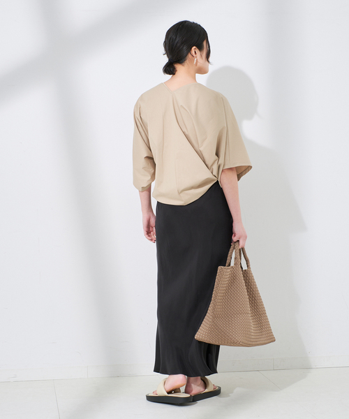 journal standard L'essage（ジャーナルスタンダードレサージュ）の「デザインフォルムカットソー（Tシャツ/カットソー・レディース・ベージュ/ブラック/ホワイト・FREE）」の20枚目の写真