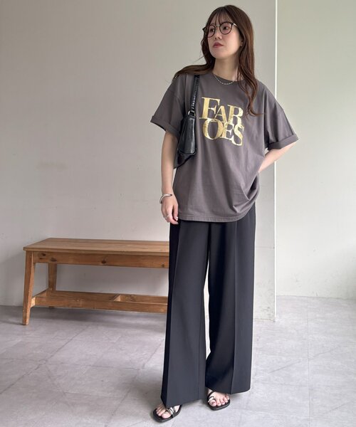DISCOAT（ディスコート）の「【WEB限定】ヒビワレロゴ箔プリントTシャツ《ユニセックス》（Tシャツ/カットソー・レディース・チャコールグレー/オフホワイト・FREE/SMALL）」の16枚目の写真