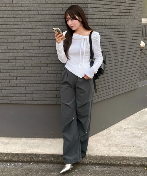 mellowneon（メロウネオン）の「アシメリボンカットソー（Tシャツ/カットソー・レディース・ベージュ/アイボリー/ブラック・FREE）」の17枚目の写真