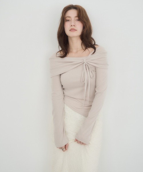 mellowneon（メロウネオン）の「アシメリボンカットソー（Tシャツ/カットソー・レディース・ベージュ/アイボリー/ブラック・FREE）」の4枚目の写真