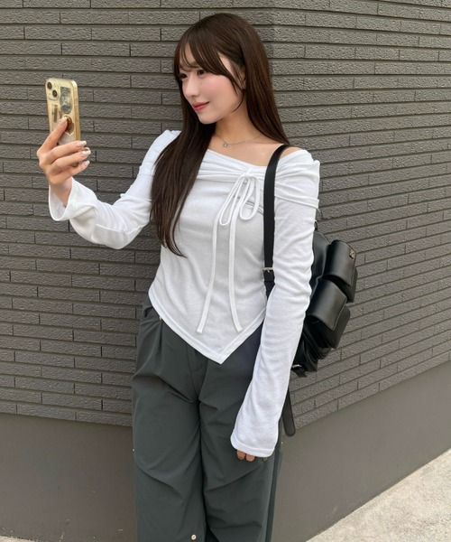 mellowneon（メロウネオン）の「アシメリボンカットソー（Tシャツ/カットソー・レディース・ベージュ/アイボリー/ブラック・FREE）」の15枚目の写真