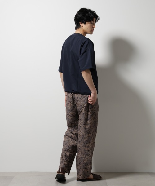 NANO universe（ナノユニバース）の「セオアルファ プルオーバーシャツ（Tシャツ/カットソー・メンズ・ブラック/ブラウン/ネイビー・L/M/S）」の10枚目の写真