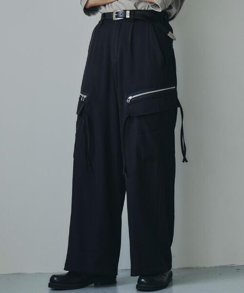 tk.TAKEO KIKUCHI（ティーケータケオキクチ）の「AラインサイドZIPカーゴパンツ（カーゴパンツ・メンズ・ブラック/オフホワイト/チャコールグレー・02/03）」の3枚目の写真