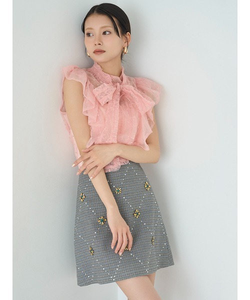 LILY BROWN（リリーブラウン）の「[L.B CANDY STOCK]フラワービジューミニスカート（スカート・レディース・ブラック/チェック/アイボリー・1/0）」の4枚目の写真