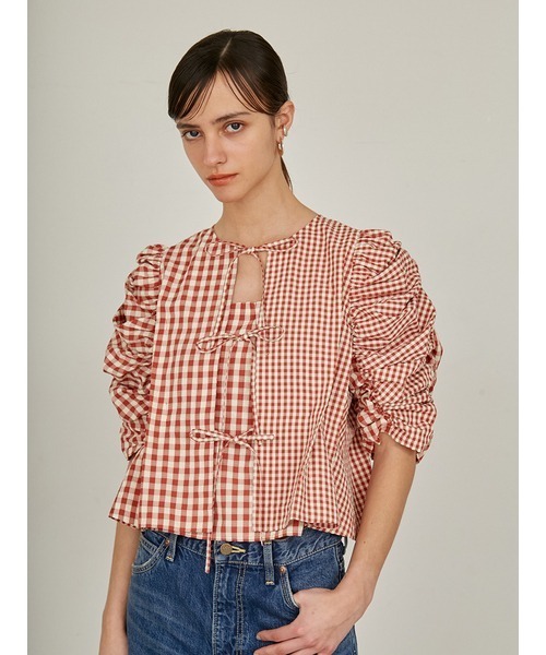 【レッド】ギャザースリーブブラウス styling/（スタイリング）の「【販路限定カラーあり】【セットアップ