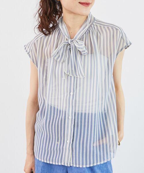 le.coeur blanc（ルクールブラン）の「《手洗い可能》楊柳シアーストライプボウタイブラウス（シャツ/ブラウス・レディース・グレー系その他/ブルー系その他3・38）」の2枚目の写真