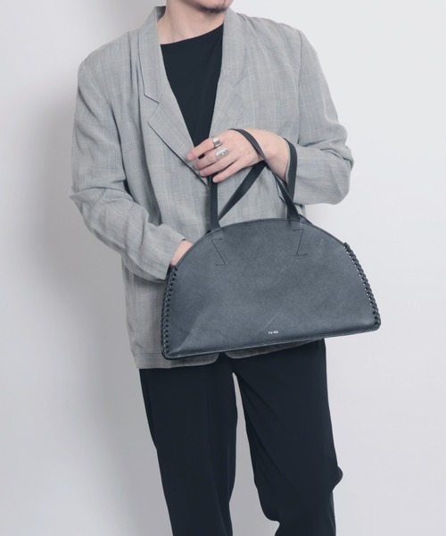 YArKA（ヤーカ）の「【YArKA/ヤーカ】real leather lace up boston bag [lumm] / リアルレザーレースアップデザインボストンバッグ（ボストンバッグ・レディース・ブラック・FREE）」の20枚目の写真
