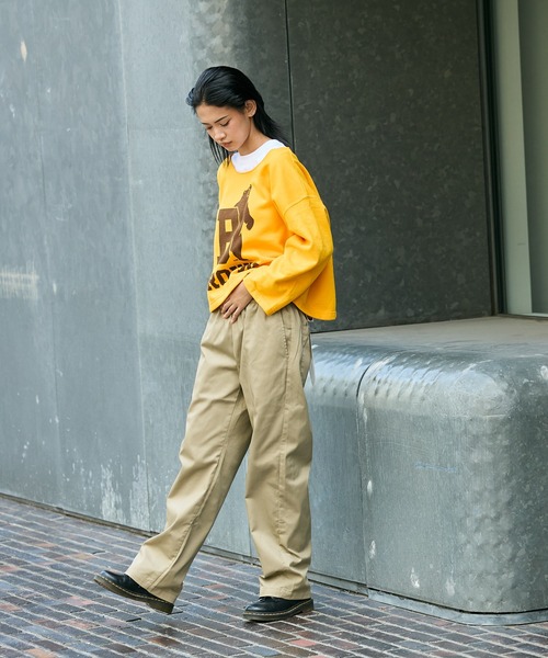 PENNEYS(ぺニーズ)の「PENNEYS/ペニーズ BASQUE PRINTED SWEAT トレーナー ショート丈 クルーネックスウェット(スウェット・メンズ・ブラック/ゴールド/ホワイト/ホワイト系その他/アッシュ・XL/L/XXL)」の8枚目の写真
