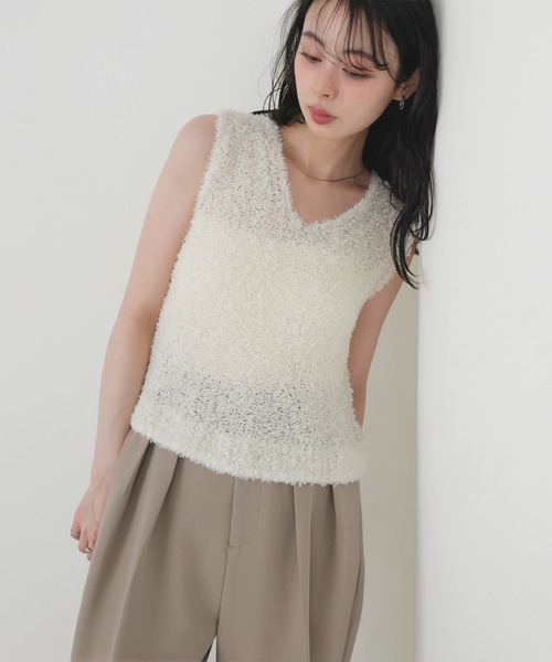 LIAN（リアン）の「サマーフェザーニットベスト（ベスト・レディース・ピンク/ベージュ/アイボリー/ブラック・FREE）」の3枚目の写真