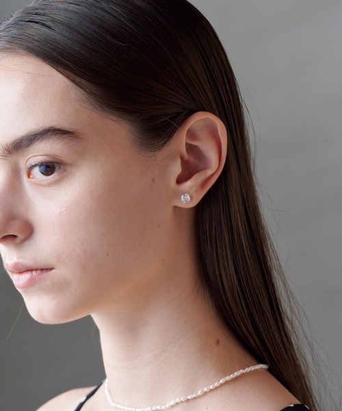 ALLURELLE(アリュレル)の「【ALLURELLE】silver925 キュービックジルコニアピアス L KNF-TP(ピアス(両耳用)・レディース・シルバー・L)」の3枚目の写真