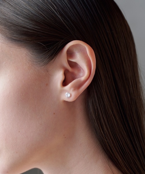 ALLURELLE(アリュレル)の「【ALLURELLE】silver925 キュービックジルコニアピアス L KNF-TP(ピアス(両耳用)・レディース・シルバー・L)」の10枚目の写真