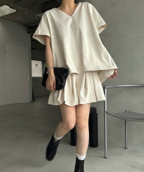 WILLFULLY（ウィルフリー）の「pocket design constructive kaftan tops（その他トップス・レディース・ブラック/チャコールグレー/ベージュ系その他・FREE）」の9枚目の写真