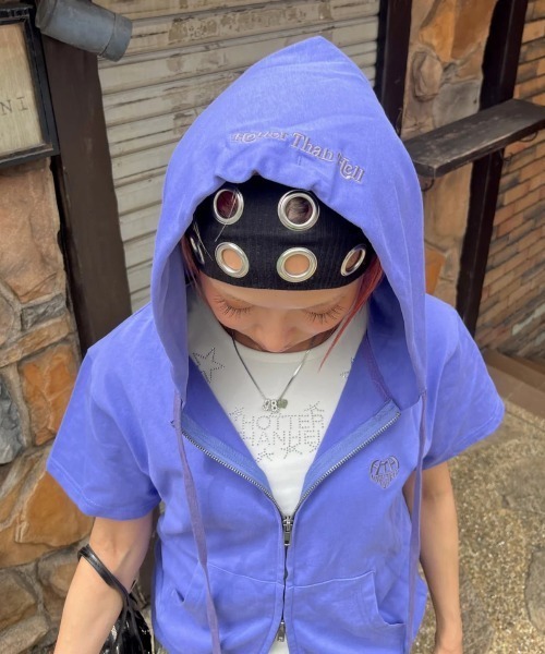 HTH(エイチティーエイチ)の「Assort Short sleeve zip hoodie(パーカー・レディース・パープル/グレー/マスタード・フリー)」の9枚目の写真