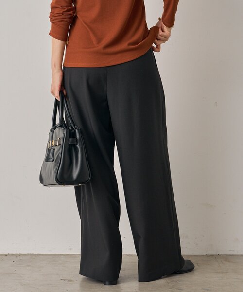 Laungedress −3kg パンツ Loungedress（クロップドパンツ）のフリマアイテム一覧