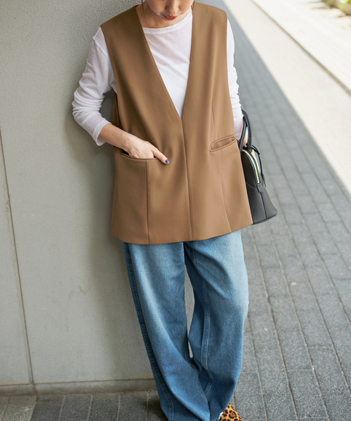 Spick & Span（スピックアンドスパン）の「TWカルゼVネックベスト（ベスト・レディース・ブラック/キャメル・36/38）」の15枚目の写真