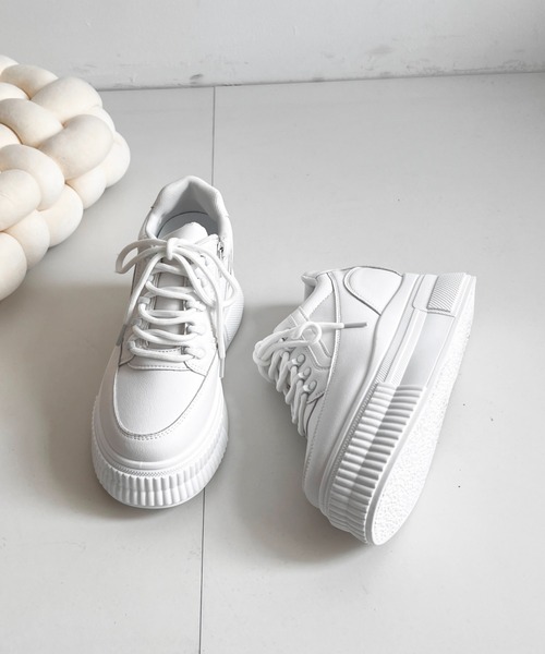 Shoes in Closet（シューズインクローゼット）の「+7.5㎝ 厚底 プラットフォーム インヒール サイドジップ スニーカー5951（スニーカー・レディース・ブラック×ブラック/ホワイト・LL/S/M/L）」の12枚目の写真