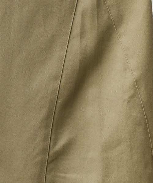Adoon plain（アドーンプレーン）の「Two-Tuck Wide Structured Chino Pants / 2タックワイドカーブデザインチノパンツ（チノパンツ・メンズ・ベージュ/チャコールグレー・SMALL/LARGE/MEDIUM）」の6枚目の写真