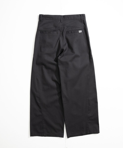 パンツ ALOUND TWOTUCK TAPERED NYLON PANTS ALOUND TWOTUCK TAPERED NYLON PANTS パンツの通販 by なるさん