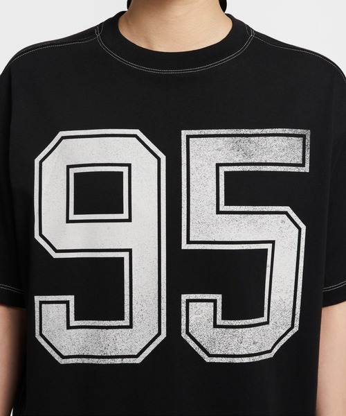 NIKE（ナイキ）の「ナイキ  NSW ストリート OS S/S NIKE（Tシャツ/カットソー・レディース・ネイビー/ホワイト/ブラック・L/M）」の7枚目の写真
