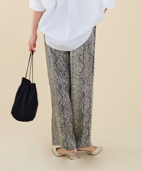 marmors(マルモア)の「【marmors】original python print pants(その他パンツ・レディース・グレー/ブラウン・36)」の7枚目の写真