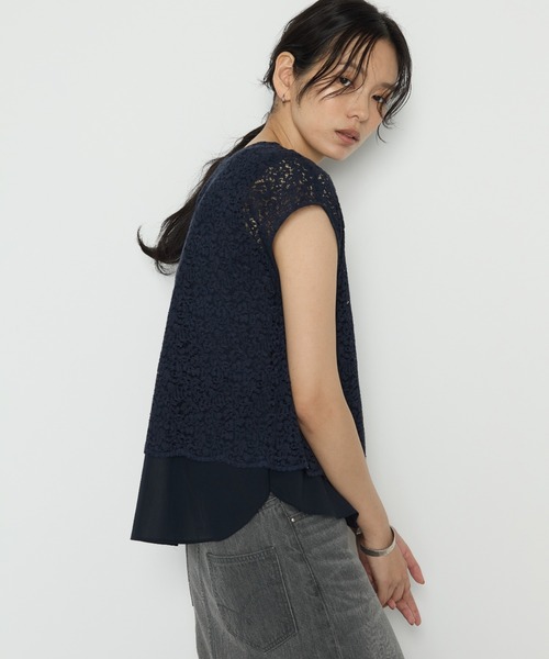 K.T KIYOKO TAKASE(キヨコタカセ)の「リネンコードレース レイヤード風ブラウス(シャツ/ブラウス・レディース・ネイビー/チャコール・7号/9号)」の2枚目の写真