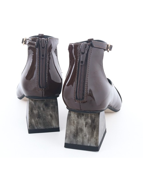 cava cava（サヴァサヴァ）の「ネックTストラップパンプス　1320685（パンプス・レディース・ブラック/グレイッシュベージュ/ボルドー・23cm/23.5cm/24cm/24.5cm/22.5cm）」の12枚目の写真