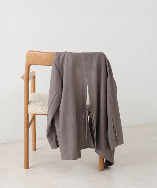 Bab（バブ）の「バックリボンダブルジャケット（テーラードジャケット・レディース・グレイッシュベージュ/モカ/ブラック・M）」の15枚目の写真