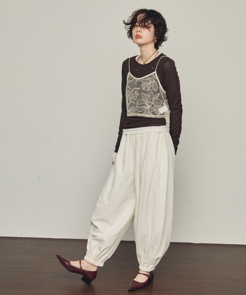 Trish(トリッシュ)の「チュール花柄刺繍ビスチェ(キャミソール・レディース・アイボリー/ブラック・MEDIUM)」の10枚目の写真