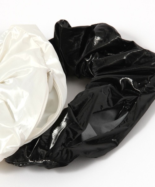 niko and...（ニコアンド）の「ZIP付きメタルシュシュ（シュシュ・レディース・ホワイト/ブラック/グレー・0）」の7枚目の写真