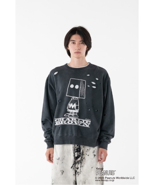 DISCOVERED(ディスカバード)の「PEANUTSxDISCOVERED DAMAGE PIGMENT DYED SWEAT(スウェット・メンズ・ブラック系その他2/ブラック系その他3/ブラック系その他・LARGE/SMALL)」の19枚目の写真