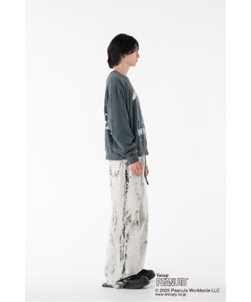 DISCOVERED(ディスカバード)の「PEANUTSxDISCOVERED DAMAGE PIGMENT DYED SWEAT(スウェット・メンズ・ブラック系その他2/ブラック系その他3/ブラック系その他・LARGE/SMALL)」の6枚目の写真