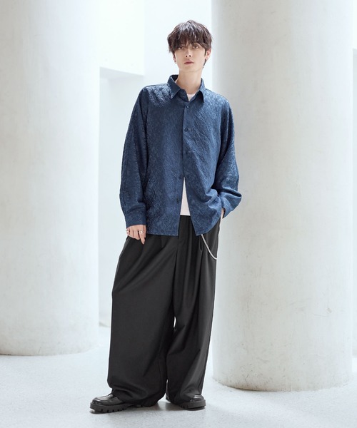 ASTRONOMY（アストロノミー）の「リッチドレープワイドシルエット短丈ドルマン長袖シャツ TPU/総柄ジャガード（シャツ/ブラウス・メンズ・ホワイト/ブルー系/チャコール/ブラック系/ブルーグレー/ブラック/ホワイト系/ワイン系/グレー系・XL/L/M/S）」の10枚目の写真