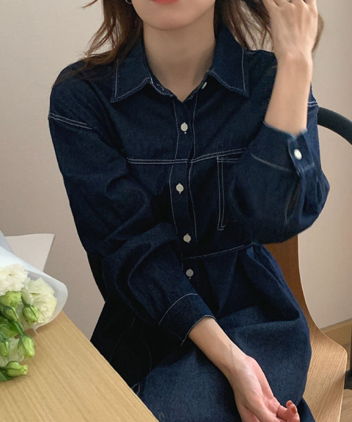 2ly2(トゥーリートゥー)の「デニムシャツワンピ(ワンピース・レディース・ブルー/ネイビー・FREE)」の7枚目の写真