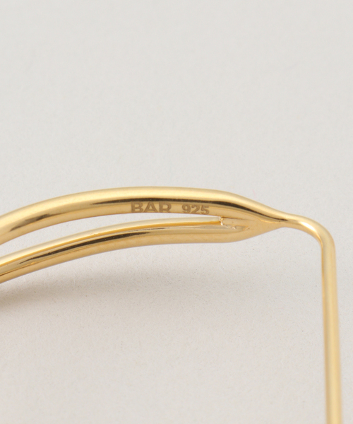 IENA(イエナ)の「BAR Jewellery/バージュエリー CROSSED PATHS PIERCE ピアス(両耳)(ピアス(両耳用)・レディース・ゴールド・FREE)」の3枚目の写真