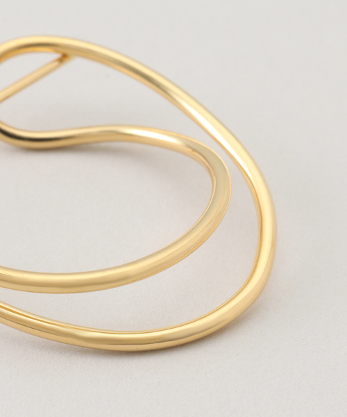 IENA(イエナ)の「BAR Jewellery/バージュエリー CROSSED PATHS PIERCE ピアス(両耳)(ピアス(両耳用)・レディース・ゴールド・FREE)」の4枚目の写真
