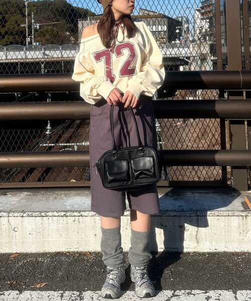 CIAOPANIC（チャオパニック）の「【新色追加】チョーカーSETナンバリングラグランスウェット（Tシャツ/カットソー・レディース・アイボリー/ブラック/ネイビー/グレー/レッド・ONE SIZE）」の21枚目の写真