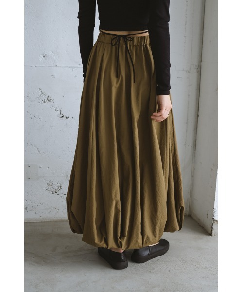 STYLEMIXER（スタイルミキサー）の「タックバルーンギャザースカート（スカート・レディース・ホワイト/ブラック/カーキ・SMALL/MEDIUM）」の20枚目の写真