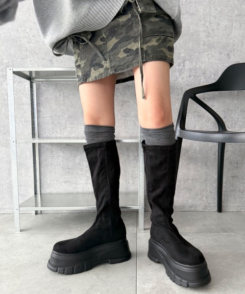 WEGO（ウィゴー）の「WEGO/厚底ボリュームロングブーツ（ブーツ・レディース・ブラック/ブラック系その他・LARGE/MEDIUM/SMALL）」の19枚目の写真