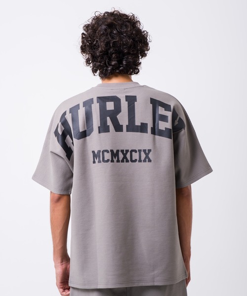 Hurley （ハーレー）の「【Hurley/ハーレー】ヘビーウェイトサーマルTシャツ　バックプリント　吸水速乾　オーバーサイズシルエット　THERMAL BACK ARC SS（Tシャツ/カットソー・メンズ・オフホワイト/ブラック/カーキブラウン/ブラウン/ブルーグレー・LARGE/X-LARGE/MEDIUM/SMALL）」の5枚目の写真