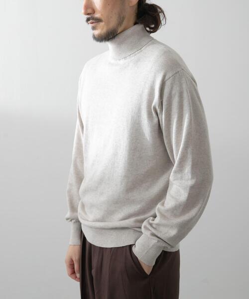 ITEMS URBANRESEARCH(アイテムズ アーバンリサーチ)の「カシミヤ×コットンハイネック セーター(ニット/セーター・メンズ・ブラック/グレー/モカ/ボルドー・MEDIUM/LARGE)」の3枚目の写真